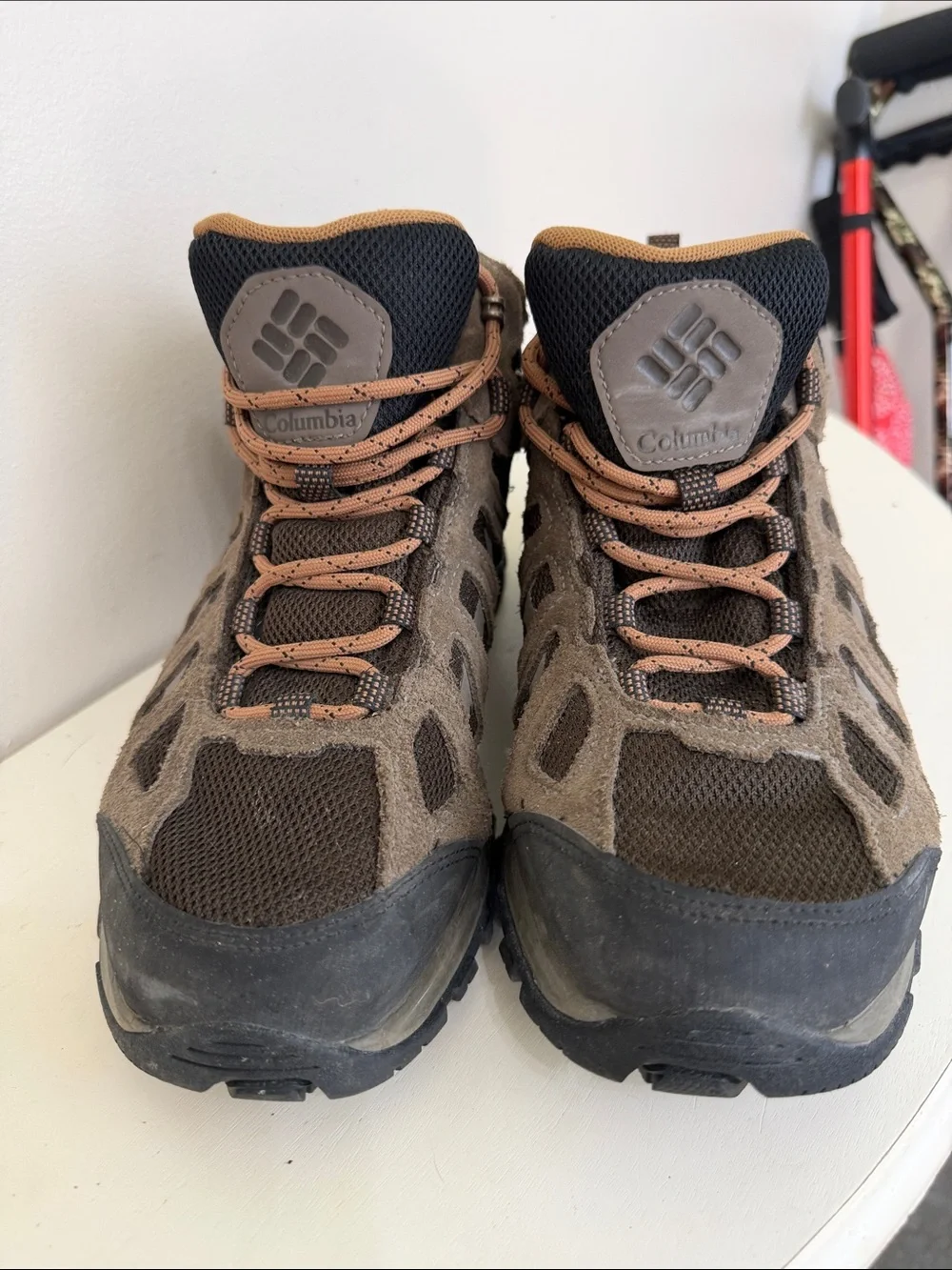 (2393) Columbia Brown and Black Men's Trail Hikers